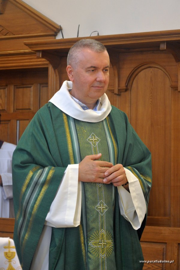 01 Ks. Artur Rostkowski.jpg